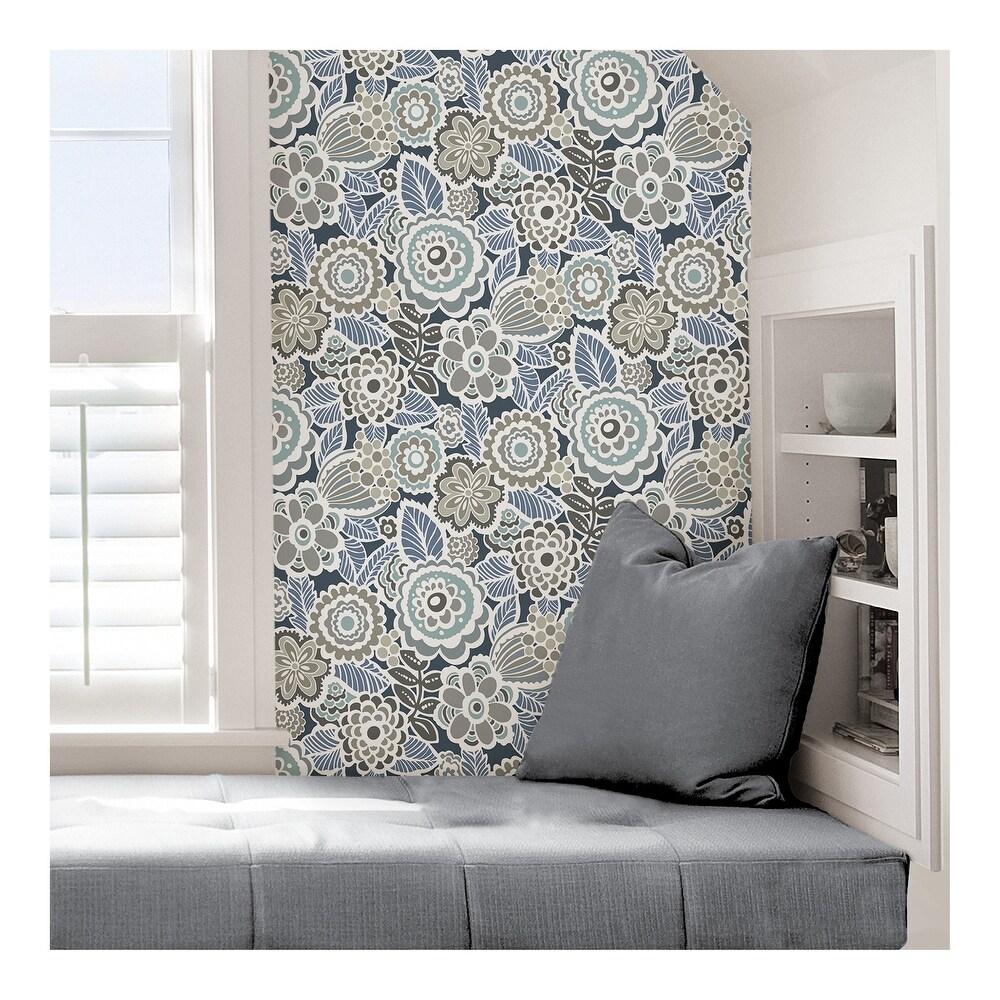 Dream On Navy Peel   Stick Wallpaper   216in x 20.5in x 0.025in