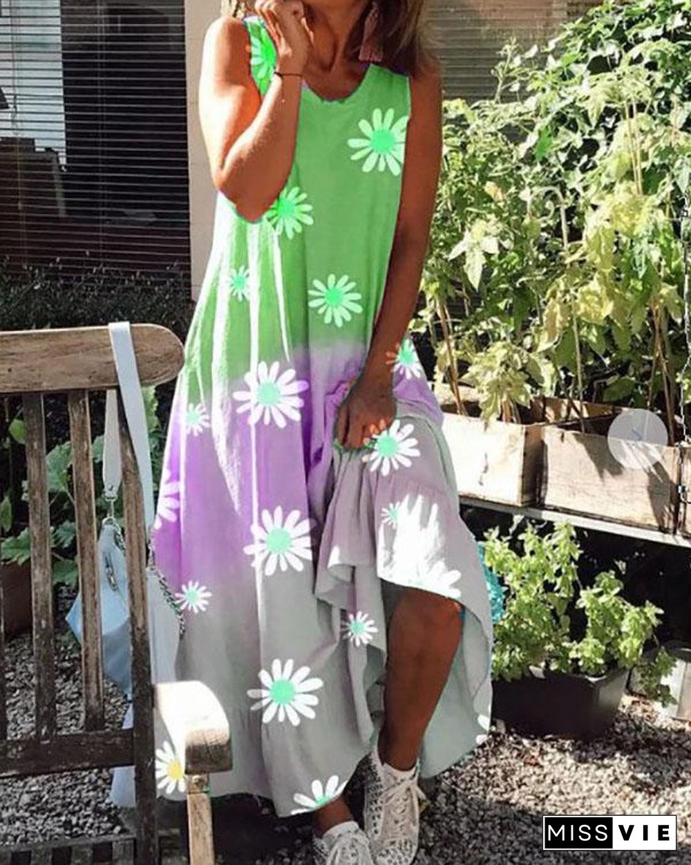 Sunflower Gradient Color Comfy Round Neck Sleeveless Maxi Dress