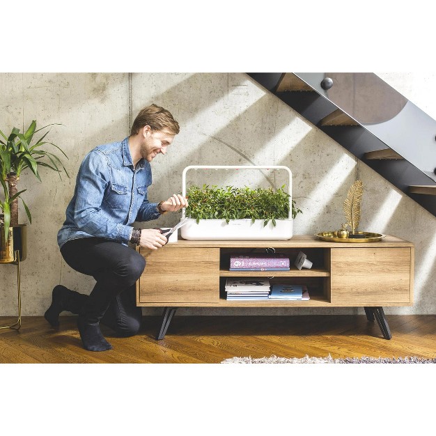 Click and Grow Smart Garden 9 Indoor App-controlled Gardening System With Grow Light And 9 Plant Pods