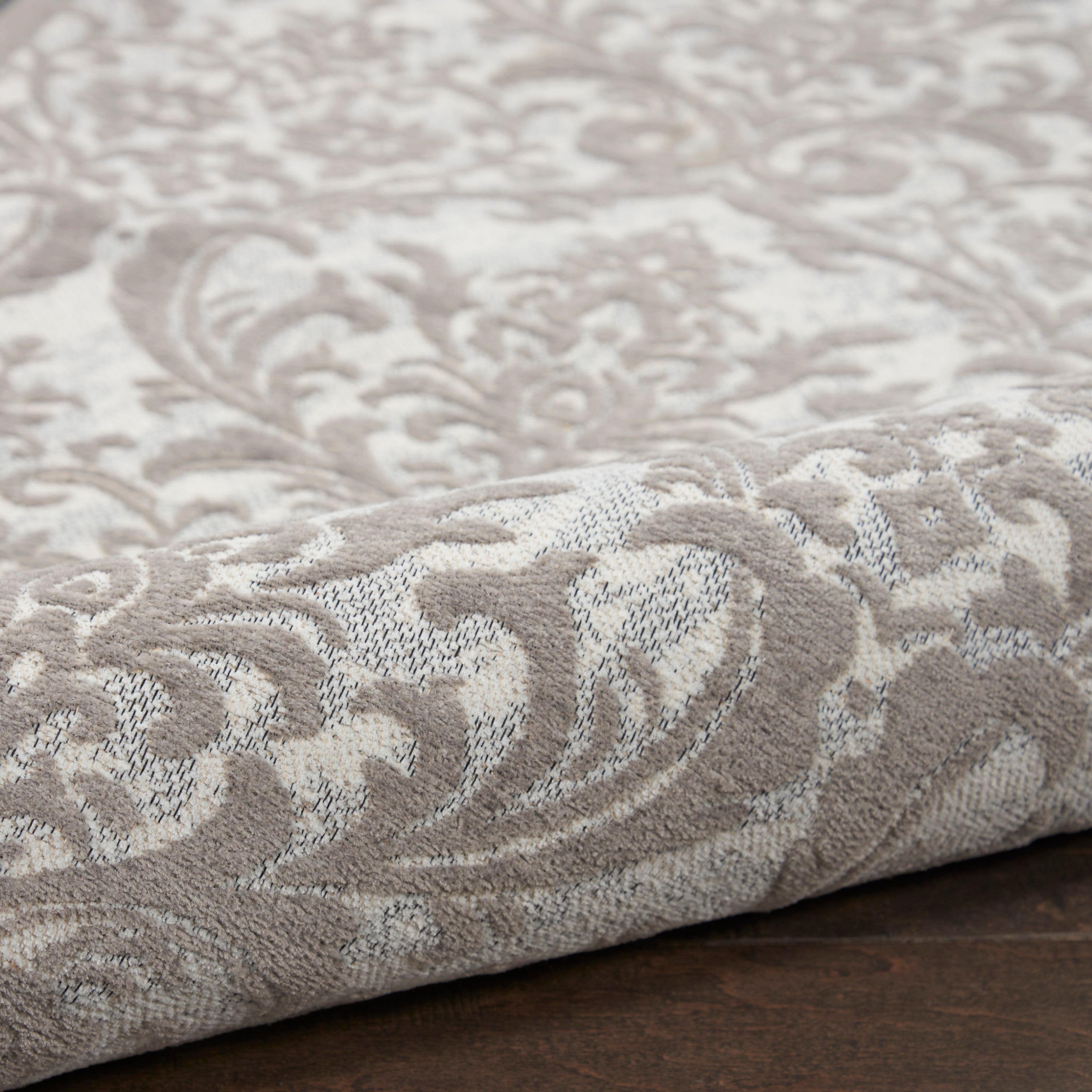 Damask Ivory/Grey Rug