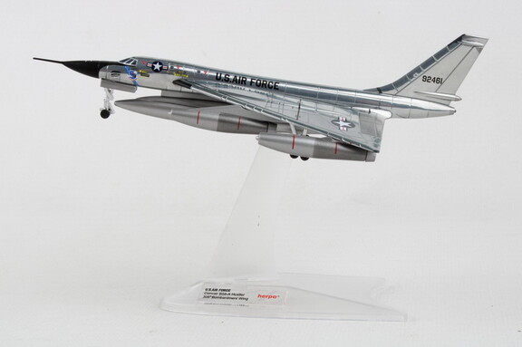 Herpa HE572736 USAF B 58A 1/200 30Th Bw Hoosier Hu...