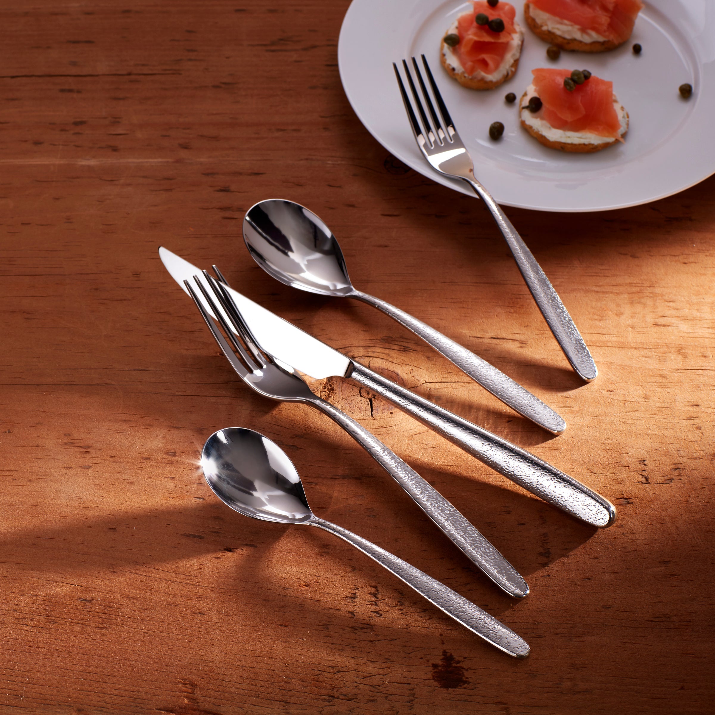 Storm 20 Piece Everyday Flatware Set