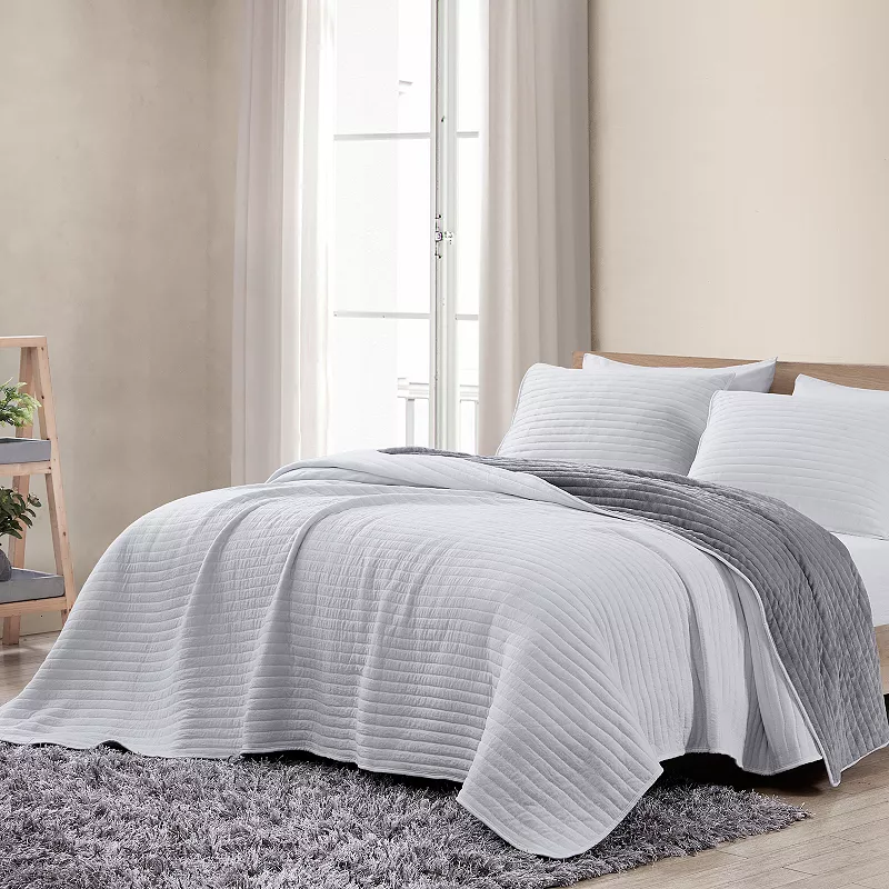 Avondale Manor Terri Quilt Set with Shams