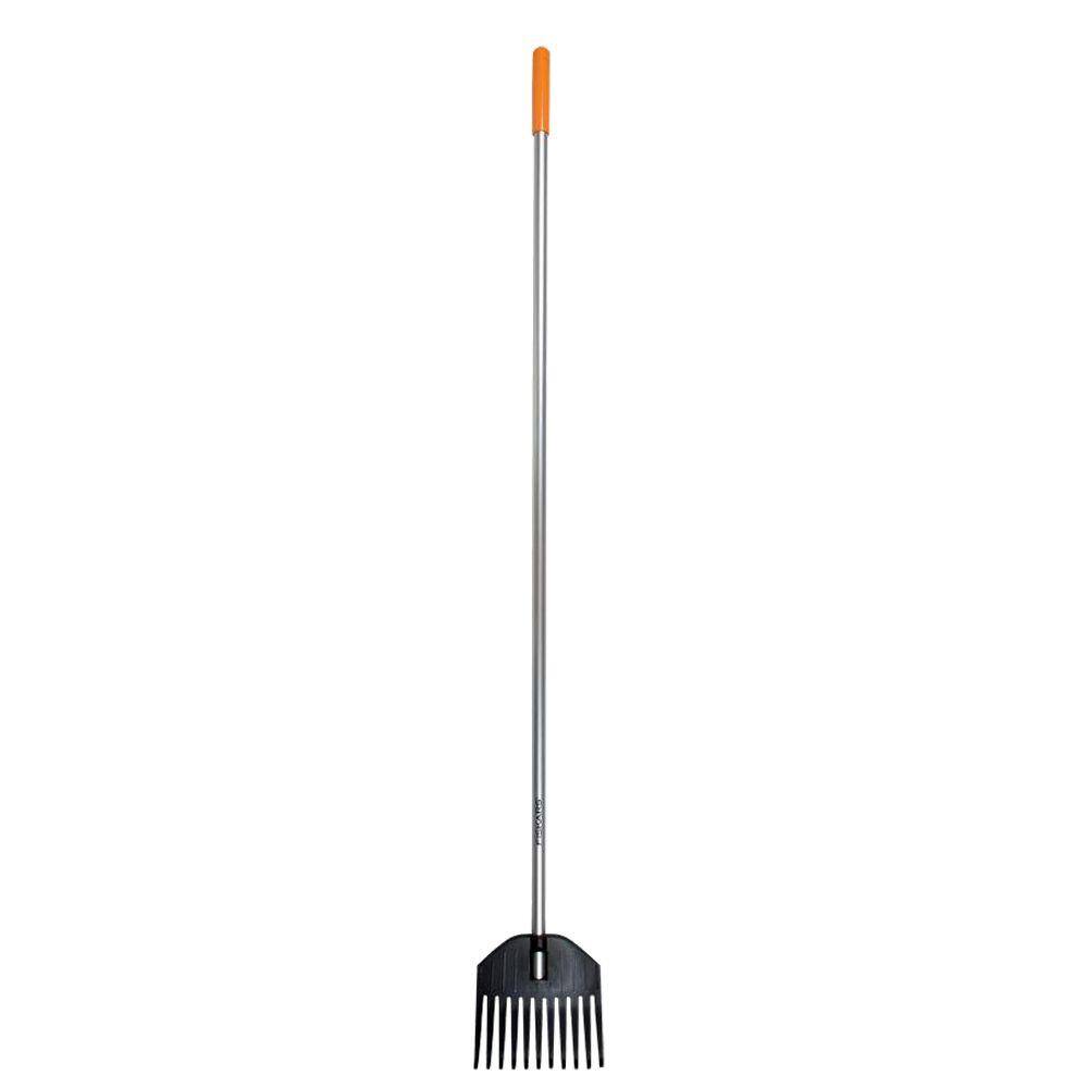 Fiskars 8 in. Shrub Rake 396610-1001