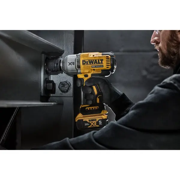 DEWALT 20V MAX* XR 1/2 High Torque Impact Wrench with Hog Ring Anvil