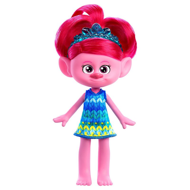 DreamWorks Trolls Band Together Trendsettin’ Queen Poppy Fashion Doll