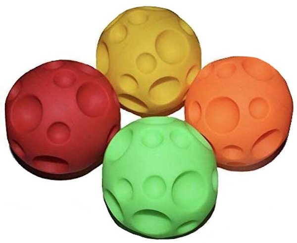 Piggy Poo and Crew Pig Treat Ball， 4 count