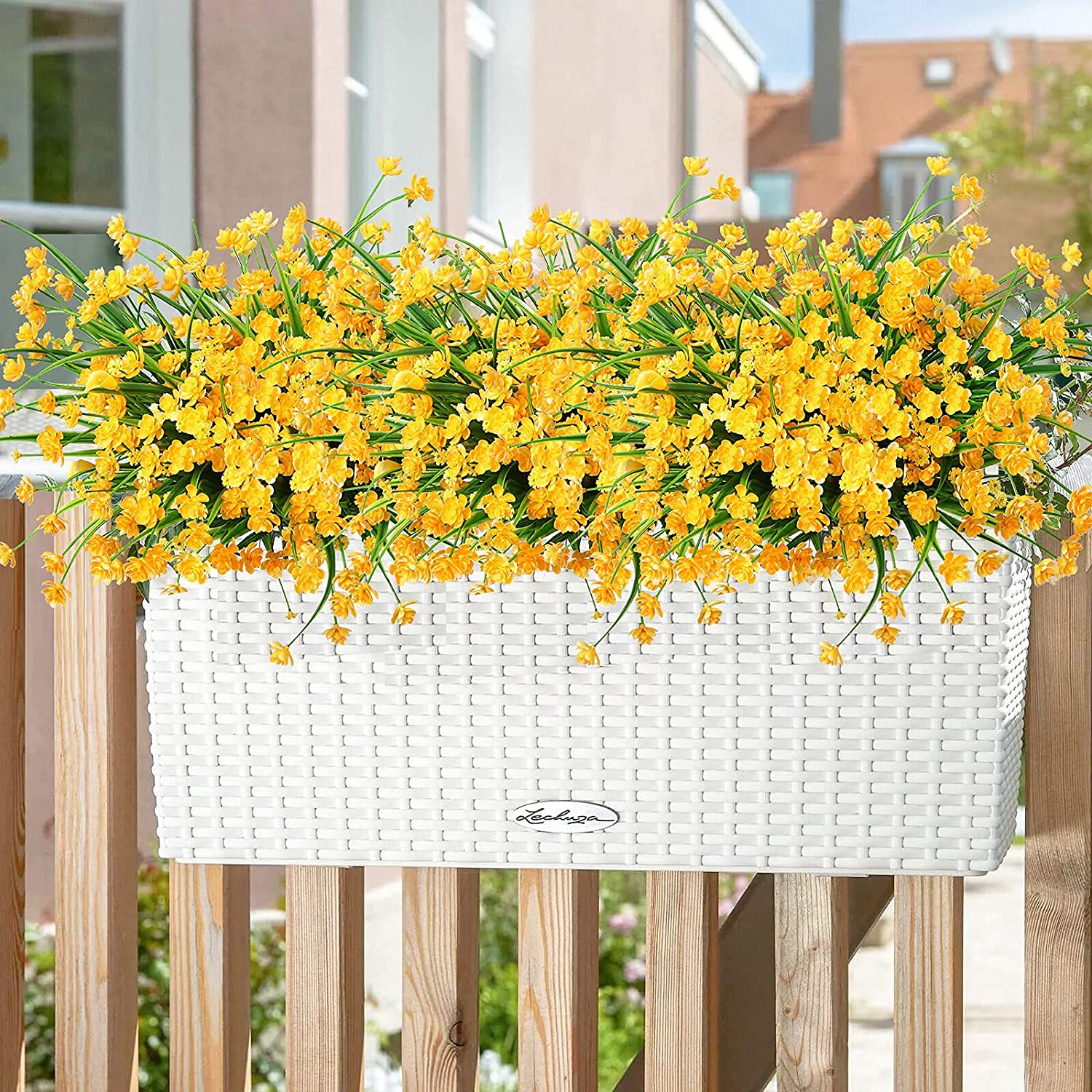 Sinhoon 6 Pcs Artificial Flowers Outdoor Fake Plants daffodil faux flower UV Resistant Greenery Bush Spring Decor Hanging Planter for Farmhouse Kitchen Office Box Fence Windows Decorations（White)