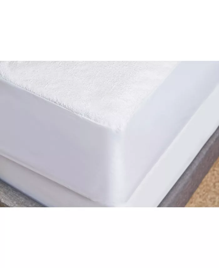 Guardmax Queen Mattress Protector with Zipper. Terry Cotton Waterproof and Bed Bug Proof Mattress Encasement - Soft and Comfortable Mattress Cover with 12 Inch Deep Pockets for Perfect and Snug Fit.