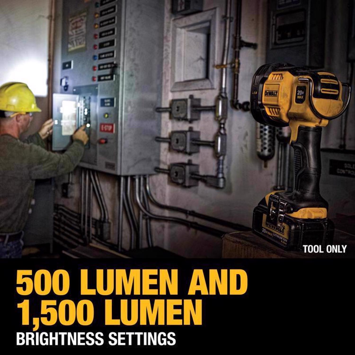 DW 20V MAX 1500 lm Black/Yellow LED Jobsite Spotlight