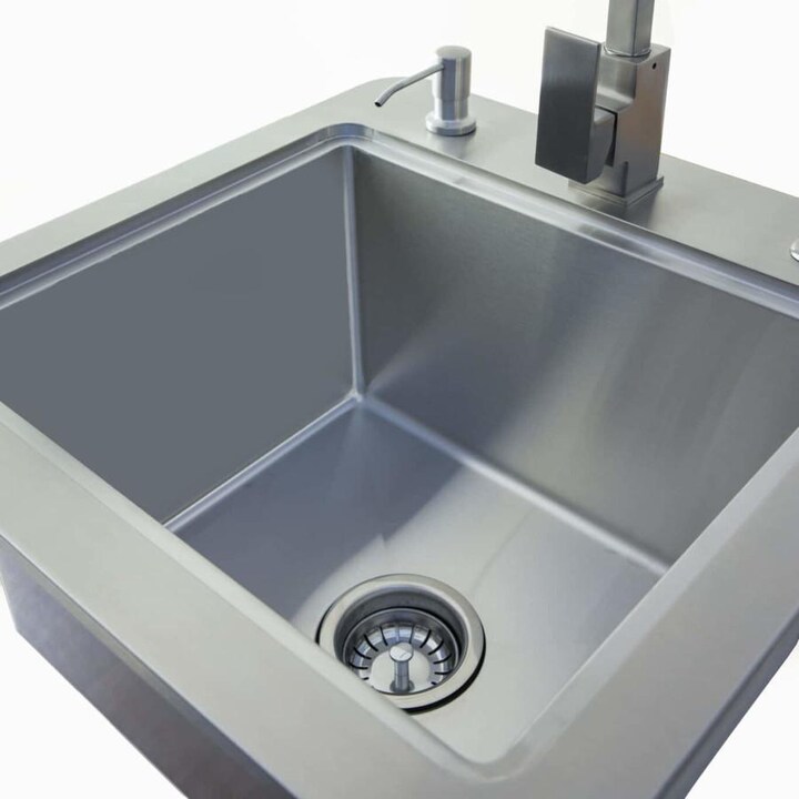 Coyote 21-Inch Sink With Faucet， Drain， Soap Dispenser