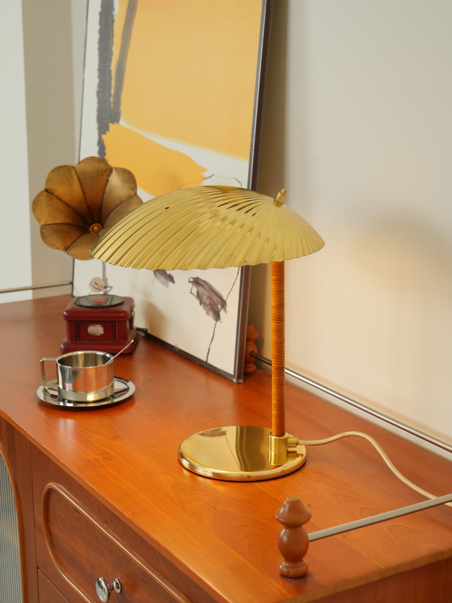 Brass Shell Table Lamp