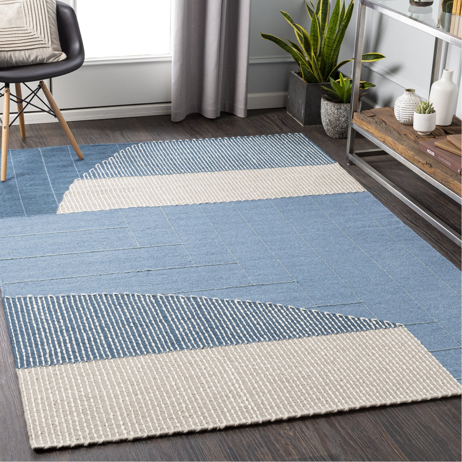 Fulham Hand Woven Rug in Denim, Medium Gray, White, Taupe, Dark Blue