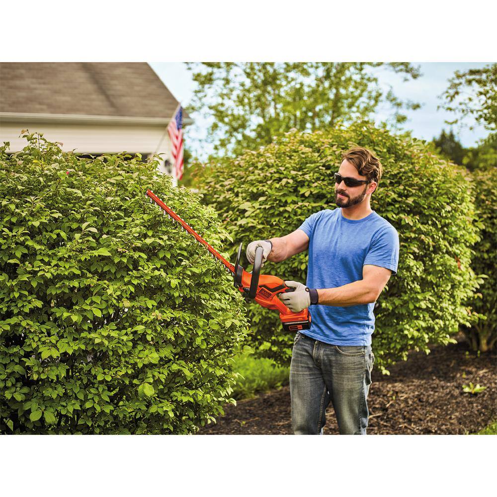 BLACK+DECKER 40V MAX 22in. Cordless Battery Powered Hedge Trimmer Kit with (1) 1.5Ah Battery  Charger LHT2240C