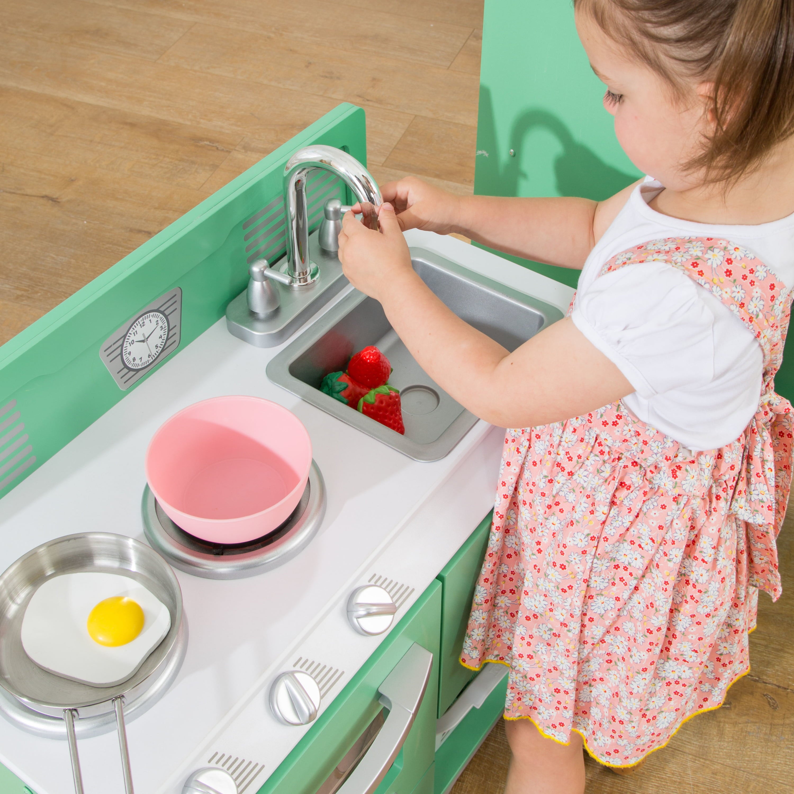 Homestyle 2-Piece Wooden Vintage Play Kitchen Set with Refrigerator, Dryer and Laundry Basket