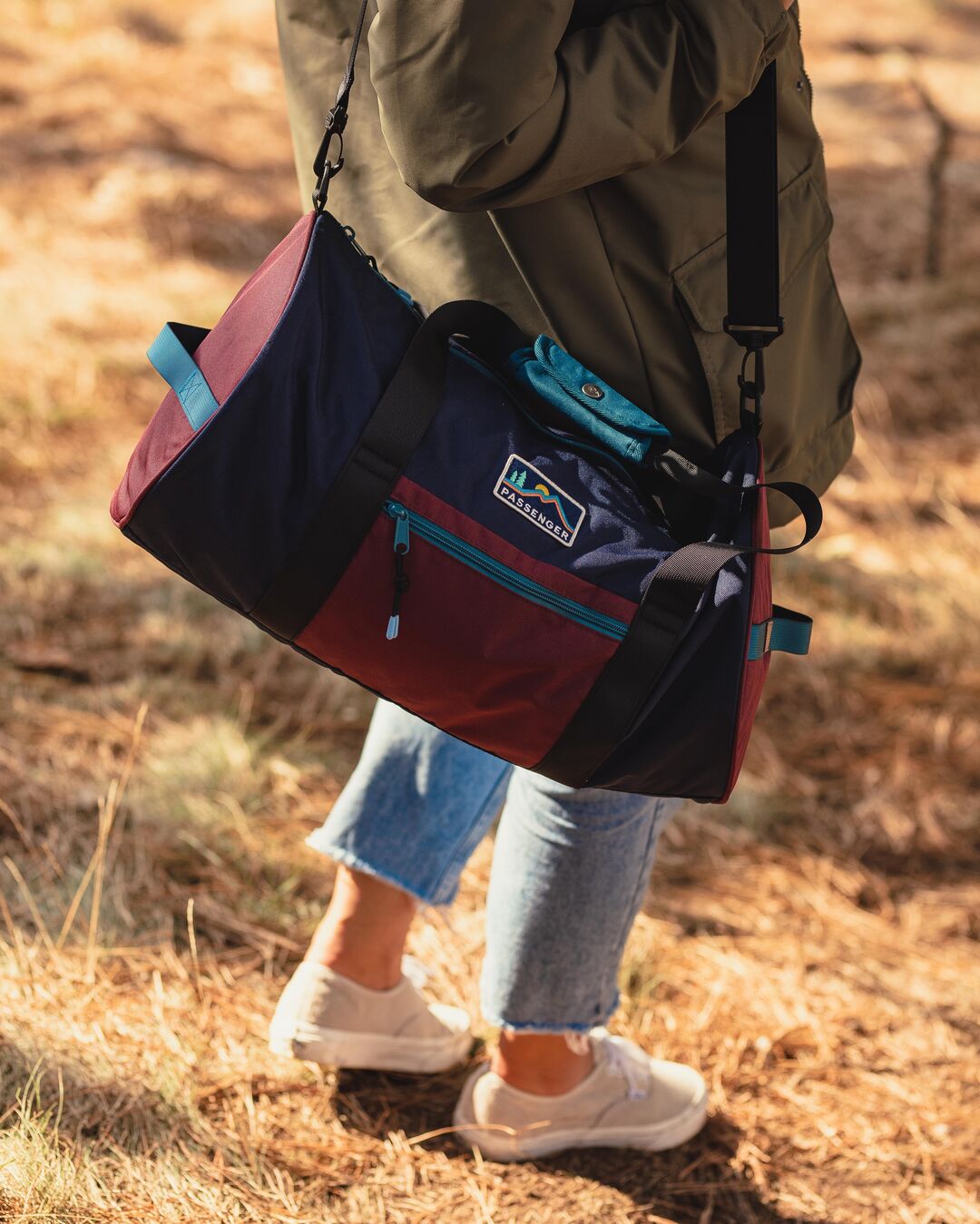 Escape It All 30L Recycled Polyester Duffel Bag - Navy/Burgundy