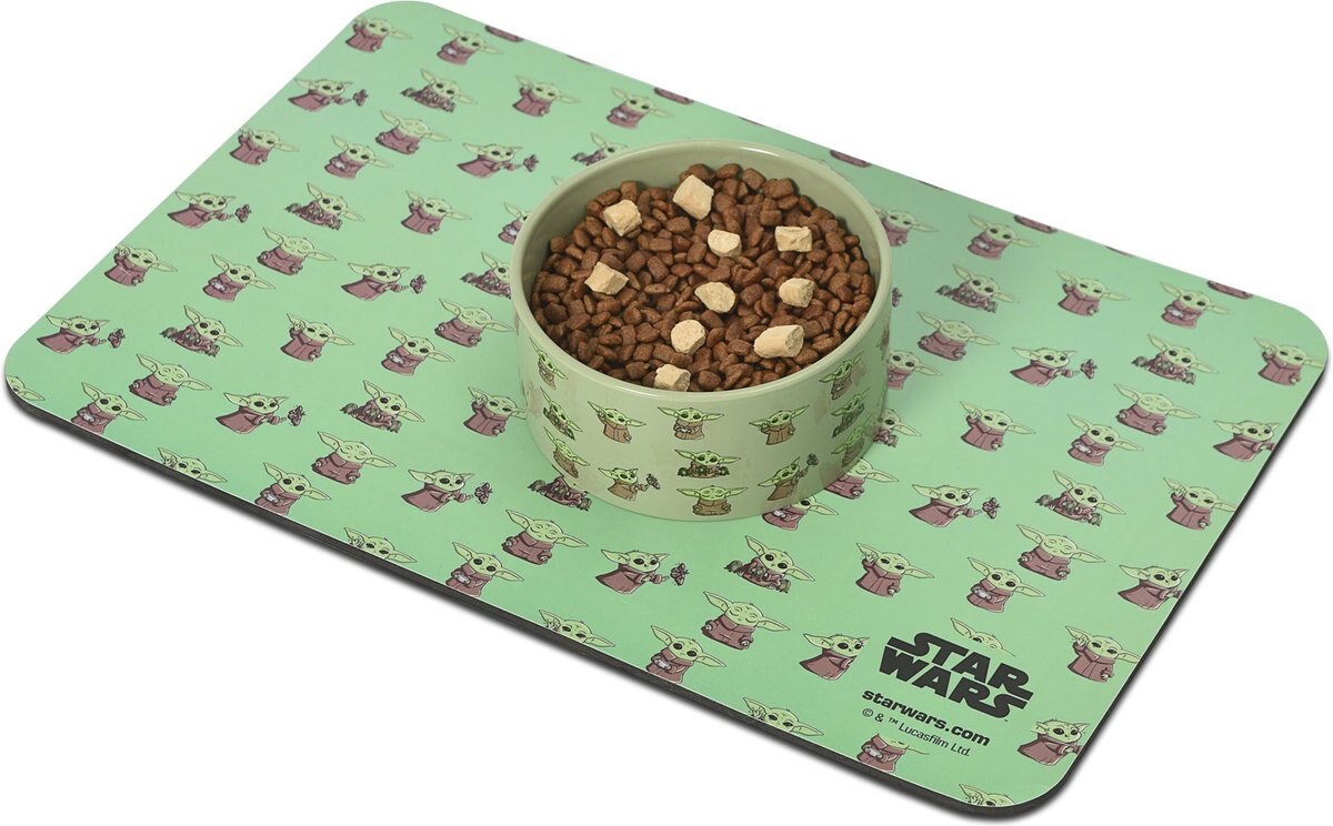 Fetch For Pets Star Wars Mandalorian The Child Placemat Dog Treat Jar， 19X12-in