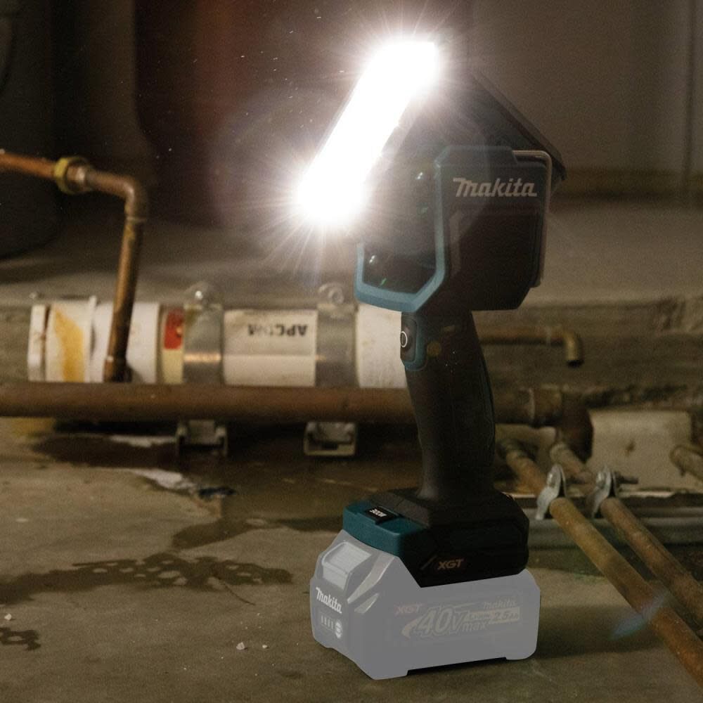 Makita 40V max XGT Cordless L.E.D. Flashlight / Spotlight Bare Tool ML007G from Makita