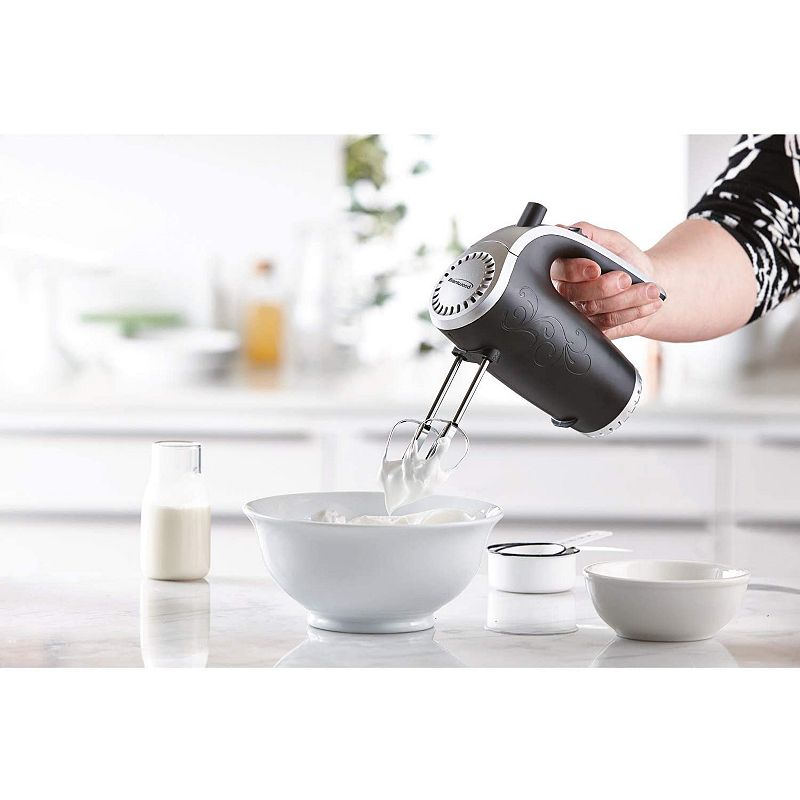 Brentwood HM-44 150 Watt 5 Speed Electric Kitchen Egg Beater Hand Mixer， Black