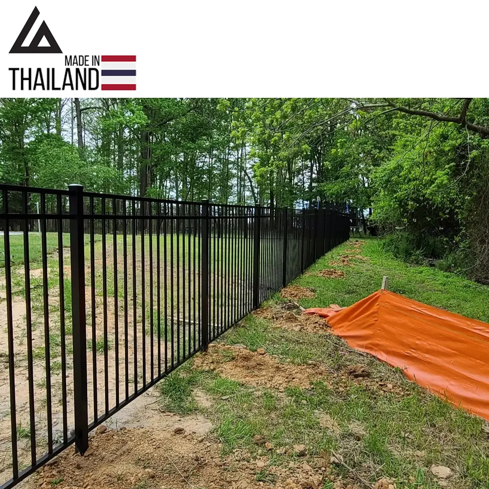 MADE IN THAILAND Factory supply newly design private fence for house