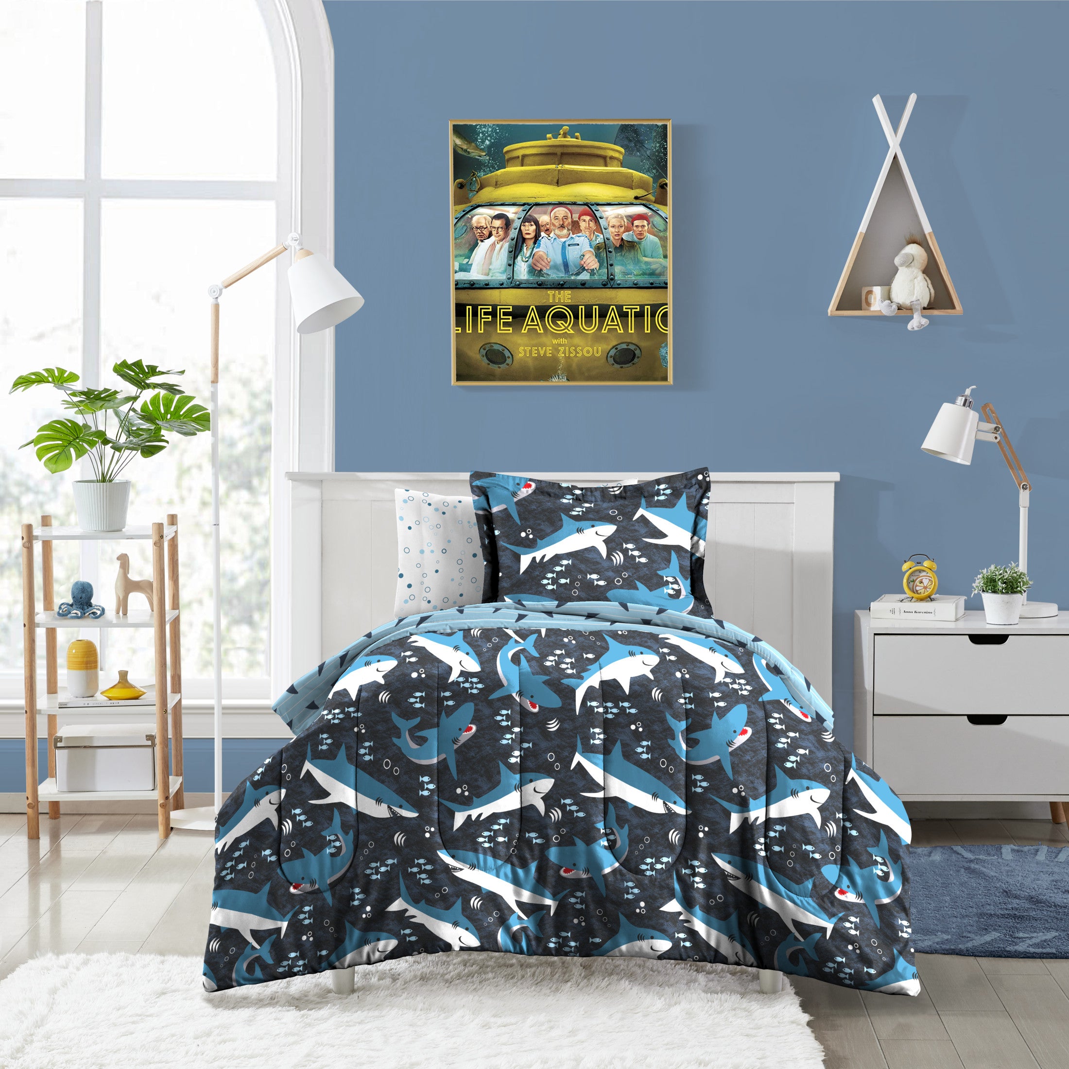 Dream Factory Sharks Twin 5 Piece Comforter Set， Polyester， Microfiber， Blue