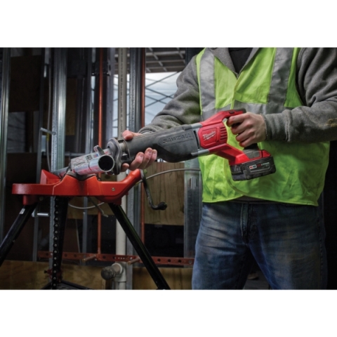 Milwaukee Sawzall 2621-21 Reciprocating Saw Kit， Kit， 18 V Battery， 3 Ah， 1-1/8 in L Stroke， 3000 spm SPM