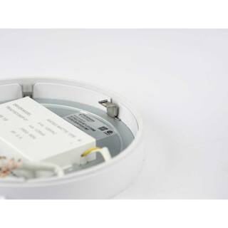 Progress Lighting Edge-Lit 7 in. LED Surface Mount P810015-030-30