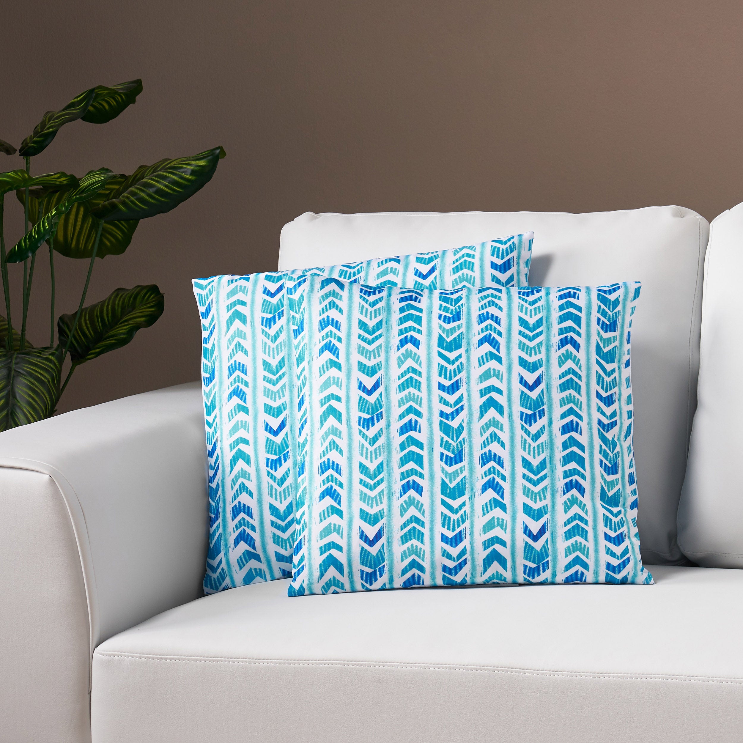 Johanne Modern Indoor Pillow Cover