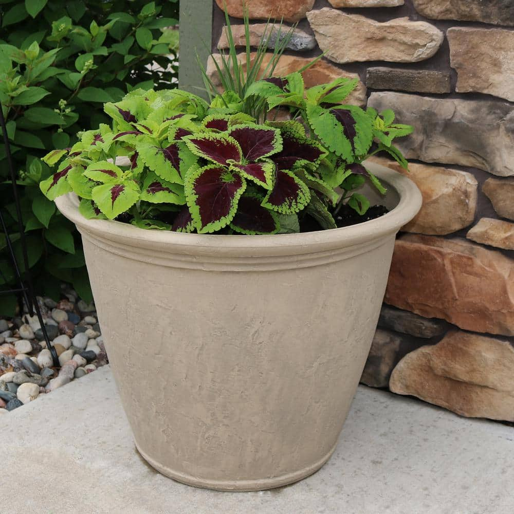 Sunnydaze 24 in. Beige Anjelica Poly Single Flower Pot Planter DG-851