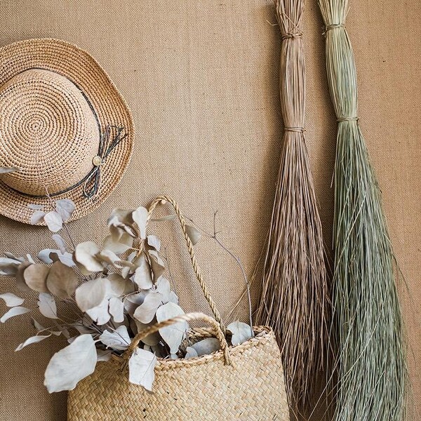 RusticReach Dried Grass Bundle