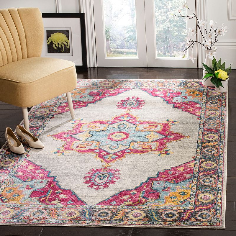 Safavieh Milford Framed Medallion Rug