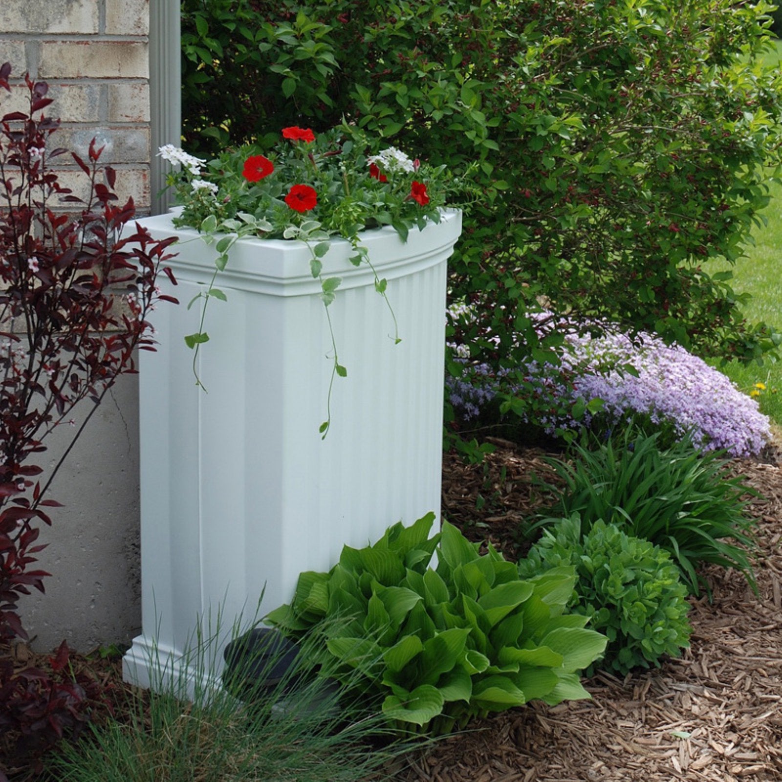 Mayne Madison Rain Barrel