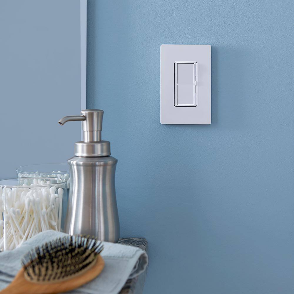 Lutron Claro 1 Gang Wall Plate for DecoratorRocker Switches Gloss White (CW-1-WH) (1-Pack) CW-1-WH