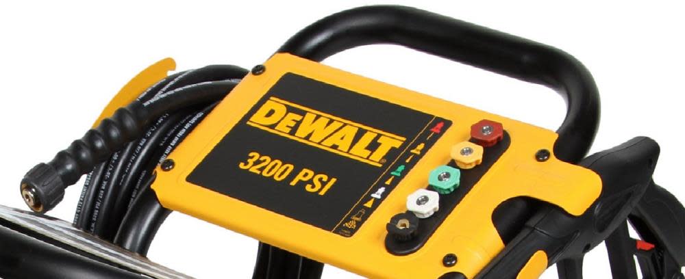 DEWALT DXPW60603 3200 PSI at 2.8 GPM HONDA with CAT Triplex Plunger Pump Cold Water Professional Gas Pressure Washer ;