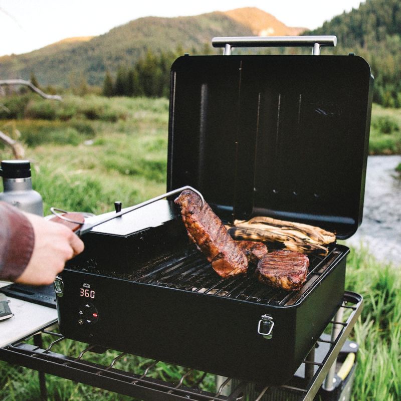 Traeger Ranger Pellet Grill Black