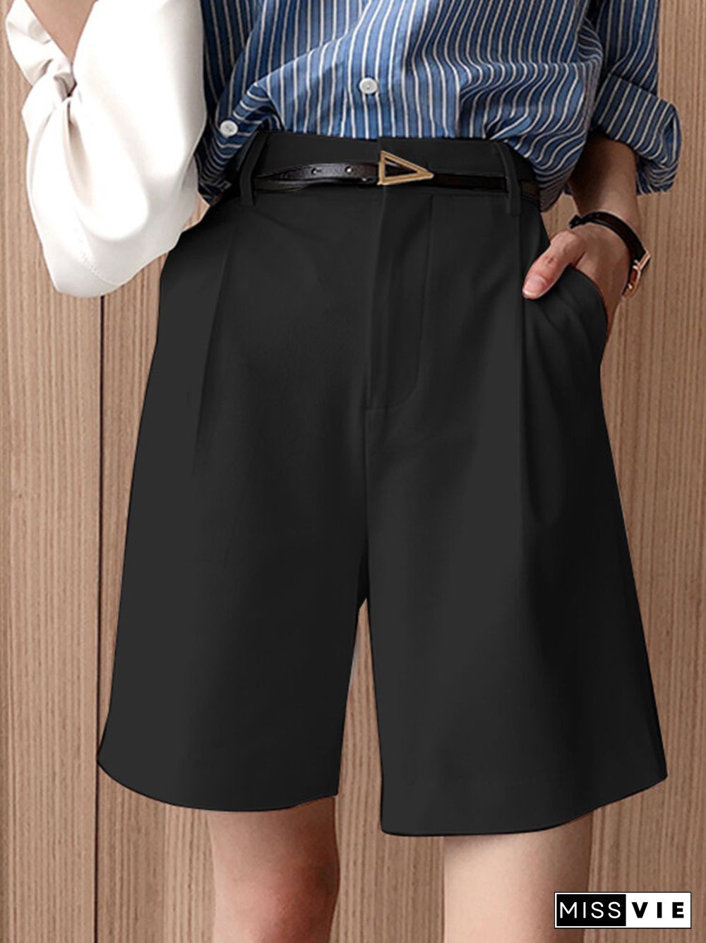 Solid Pocket Straight Leg Shorts for Women