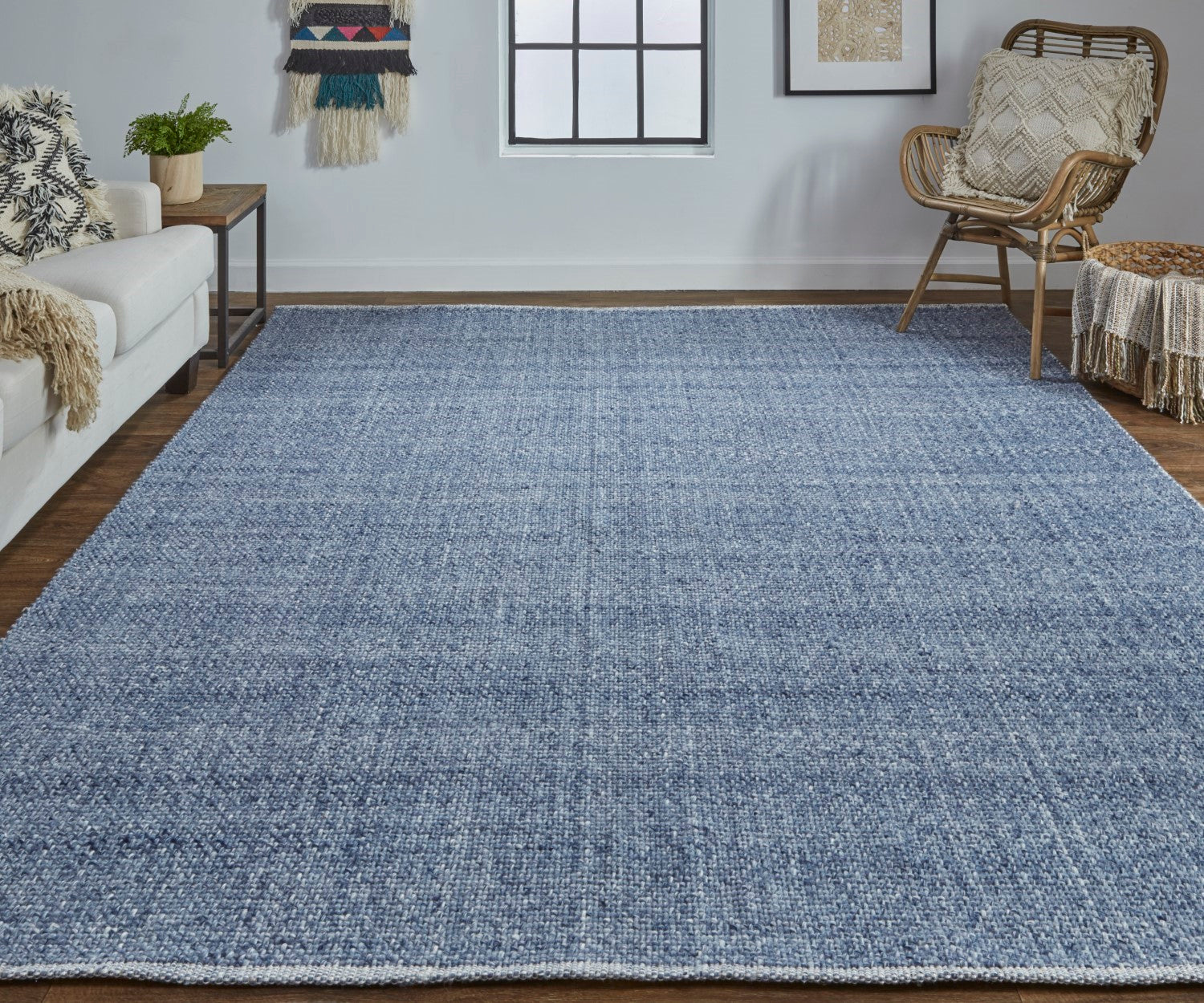 Siona Handwoven Solid Color Navy/Denim Blue Rug