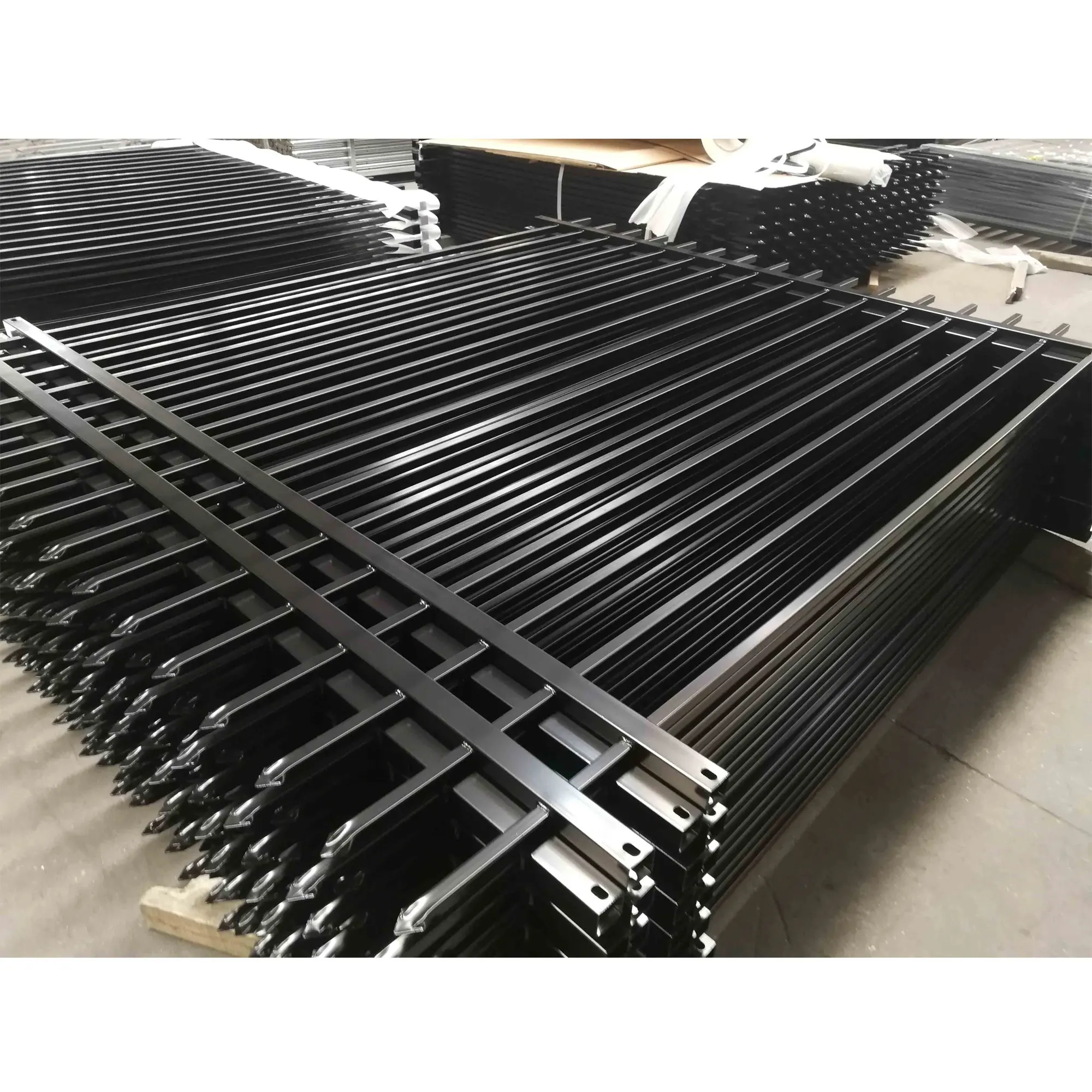 China Supply High Quality  Metal Fence Panels Aluminum  Fence Panels