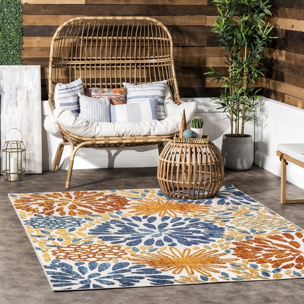 Nuloom Monique Floral Indoor outdoor Area Rug