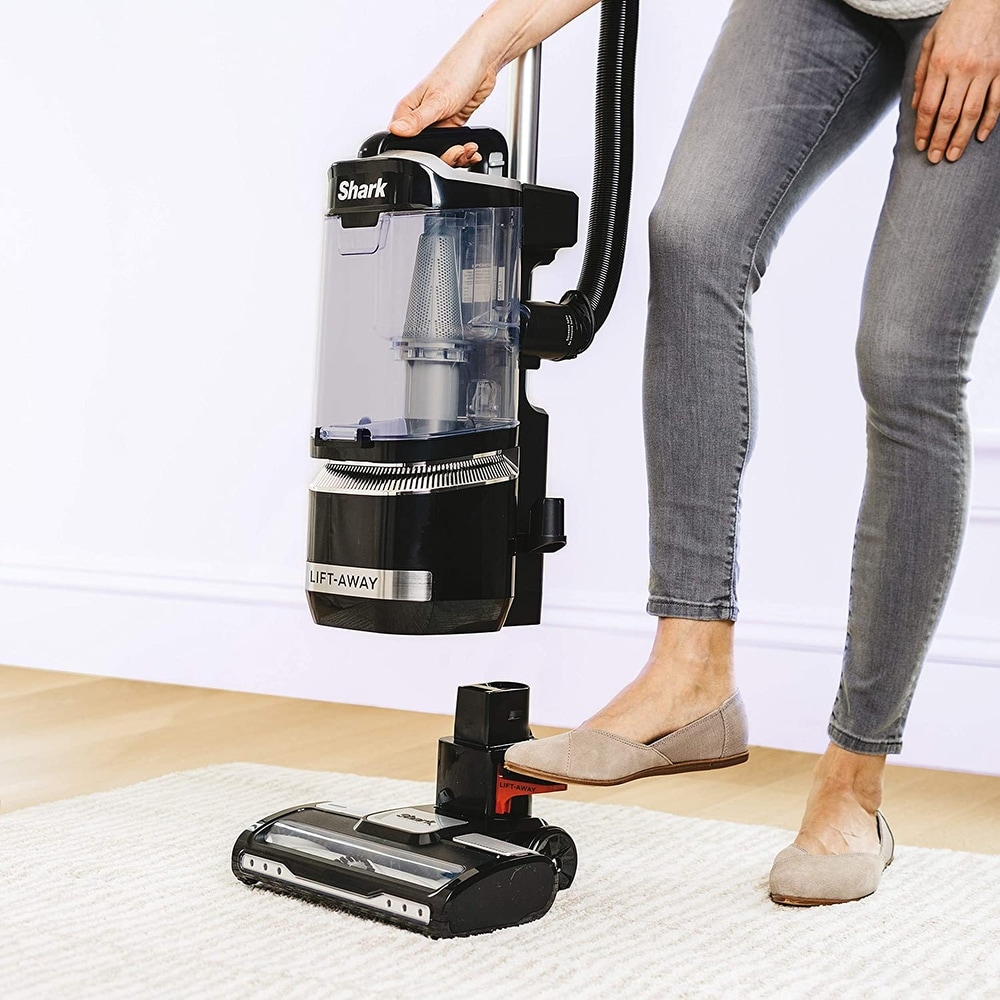 Shark Navigator Lift Away ADV Upright Vacuum   0.89 Qt