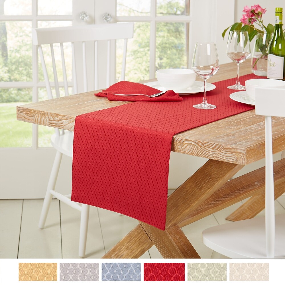 Town   Country Living McKenna Table Runner