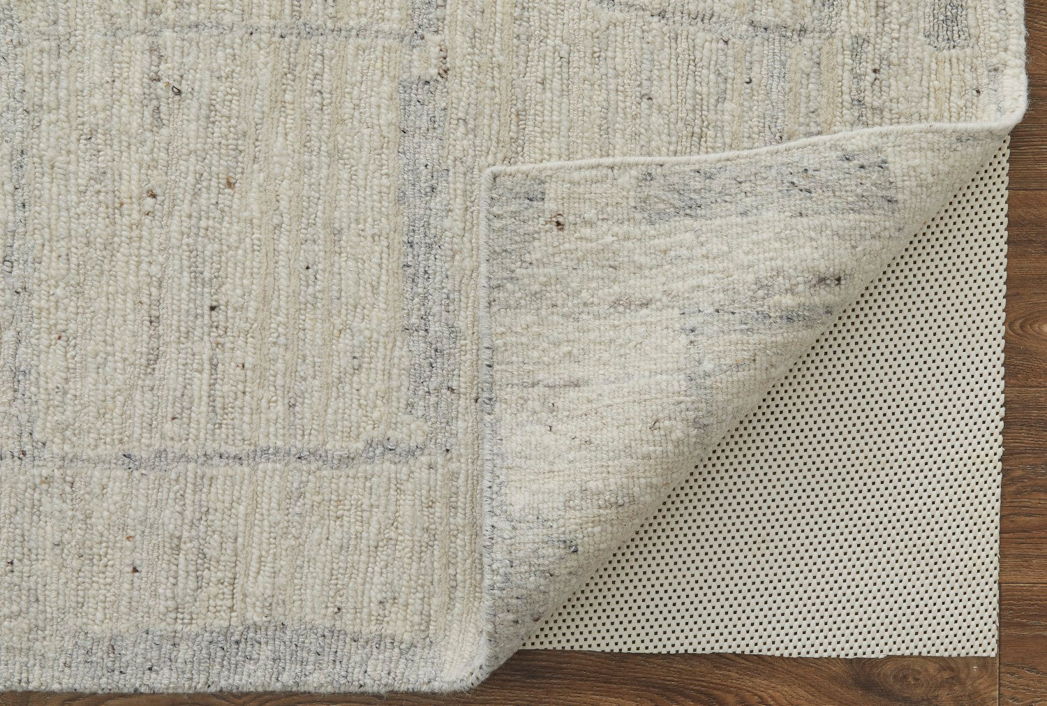 Conor Distressed Ivory/Gray/Blue Rug