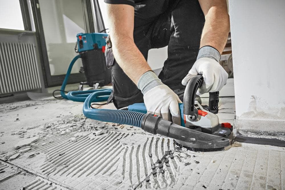 Bosch 5 In. Concrete Surfacing Grinder with Dedicated Dust-Collection Shroud CSG15 from Bosch