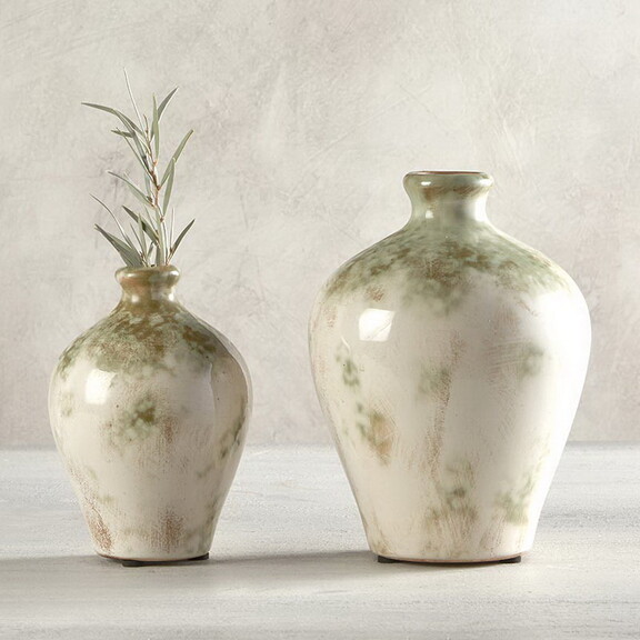 47th   Main AMR490 Cream Vase   Large