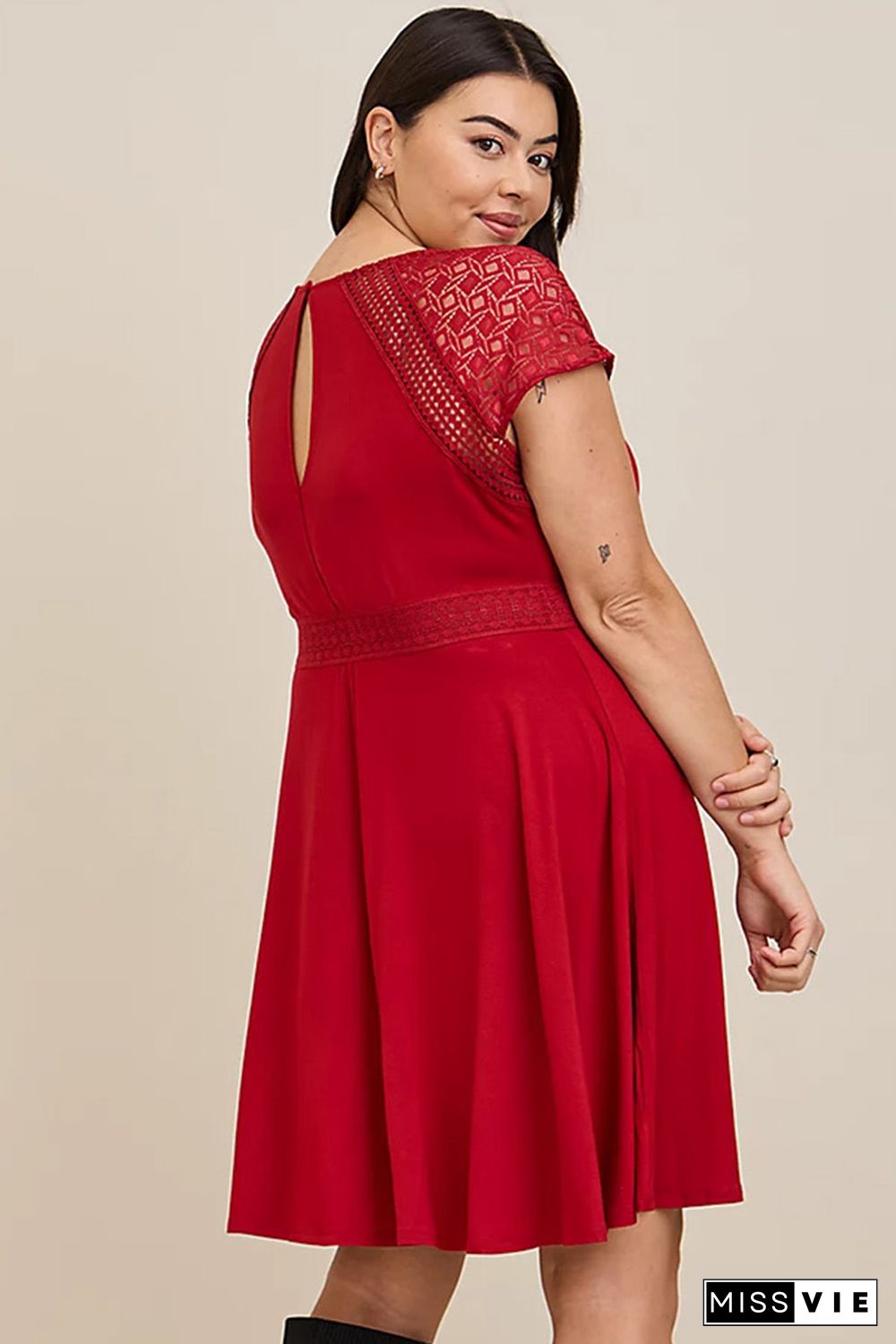 Red Plus Size Lace Yoke Splice Fit-and-flare Curvy Dress