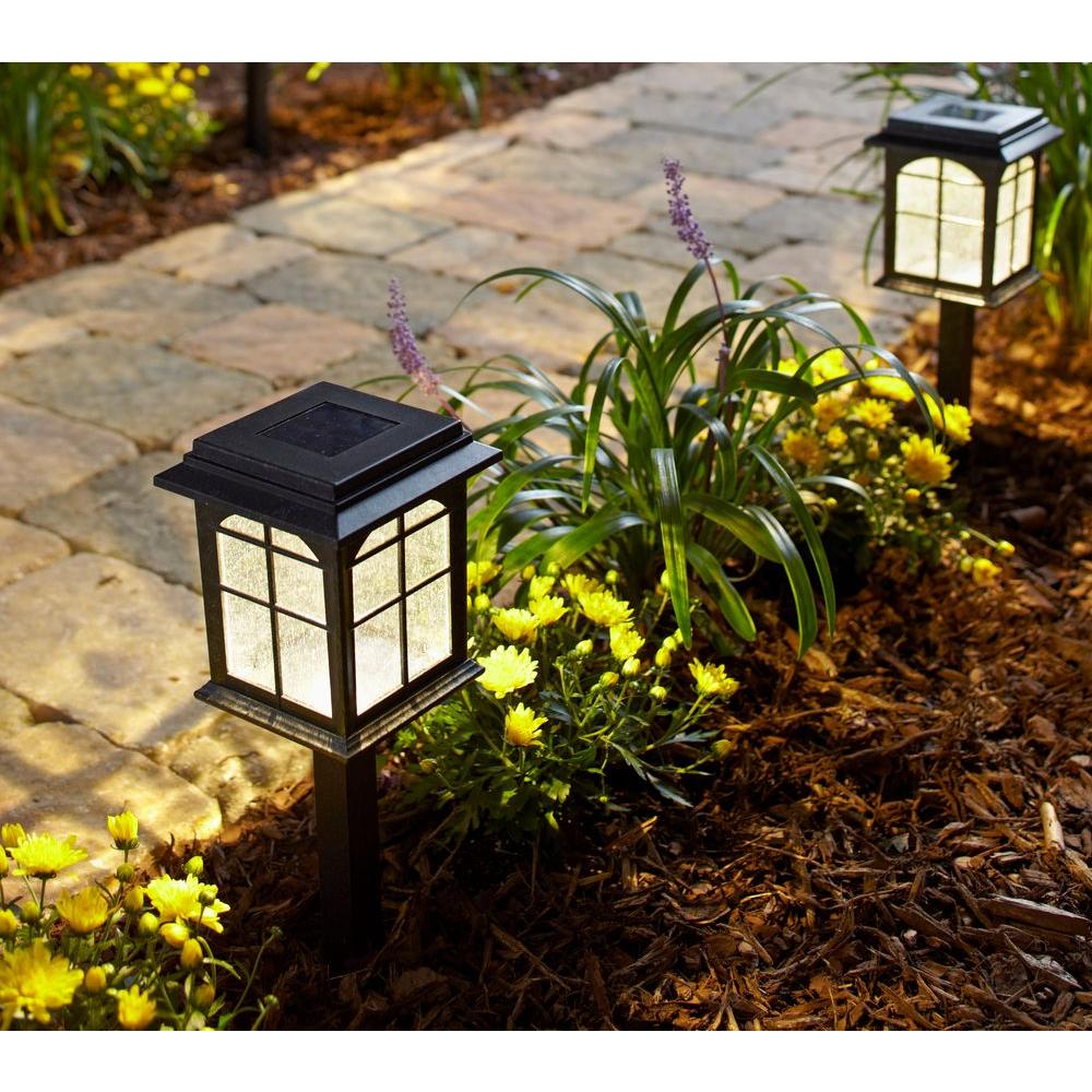 Hampton Bay Solar Pathway Light (4-Pack)