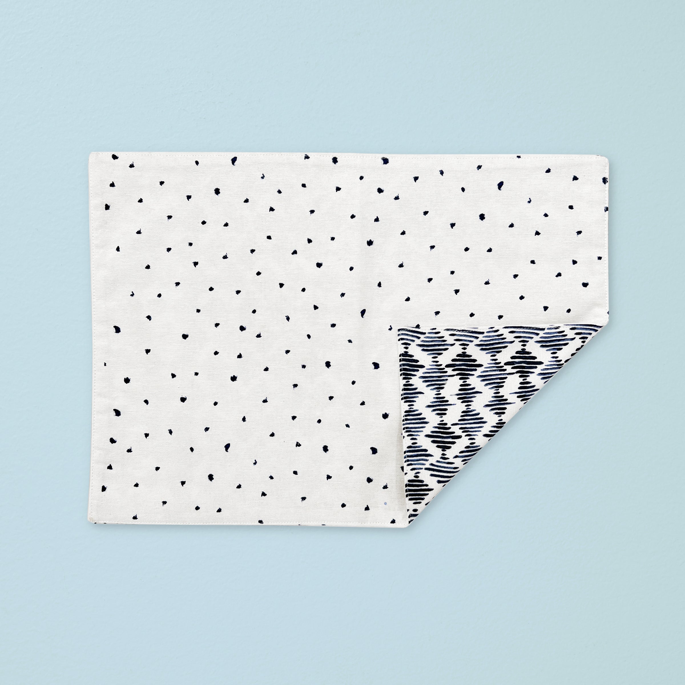 Blue Bay Diamond/Dot Reversible Placemat