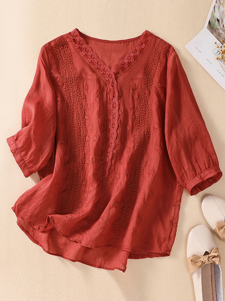 Casual Vintage Embroidered V-Neck Half Sleeve Blouse