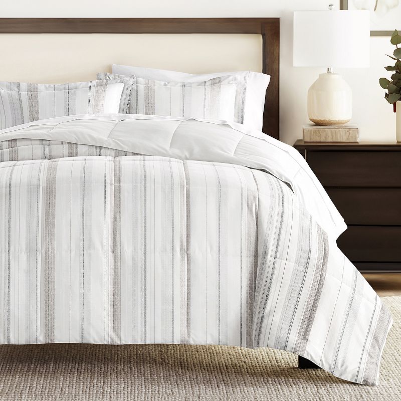 Home Collection Vertical Stripe All Season Down-Alternative Comforter Set