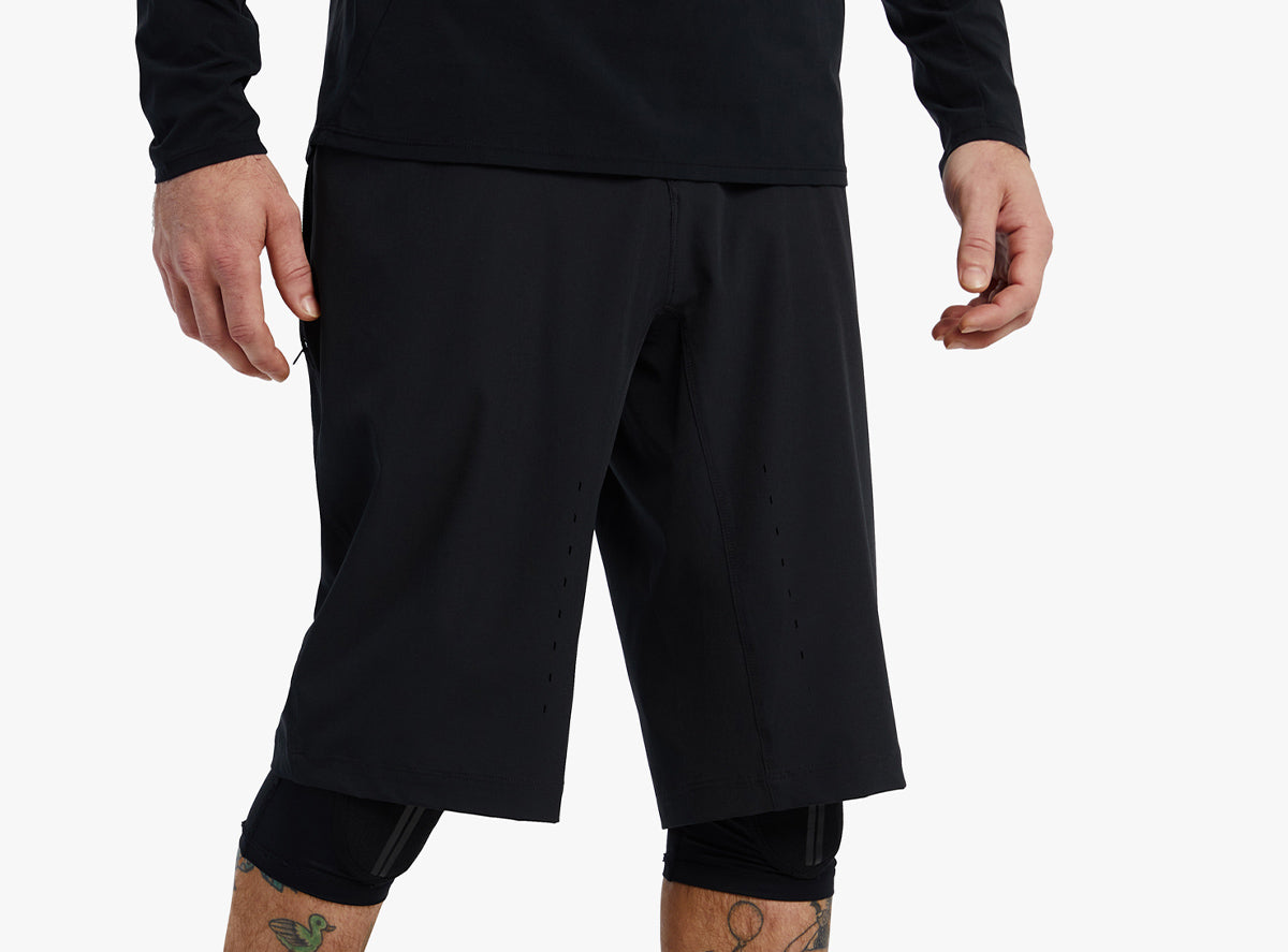 Race Face Traverse MTB Short - Black - 2022